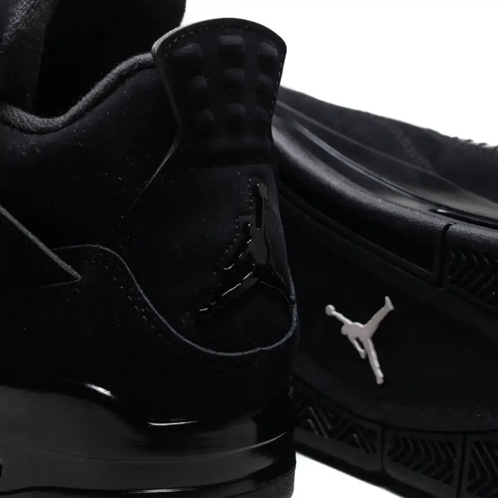 Air Jordan 4 - Preto