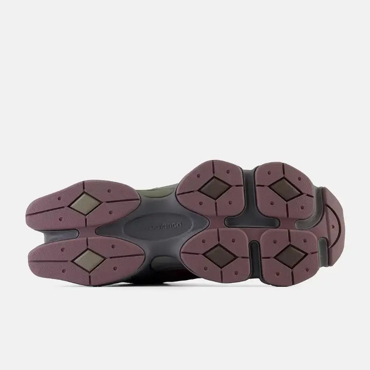 New Balance 9060 – Vinho/Cinza Escuro