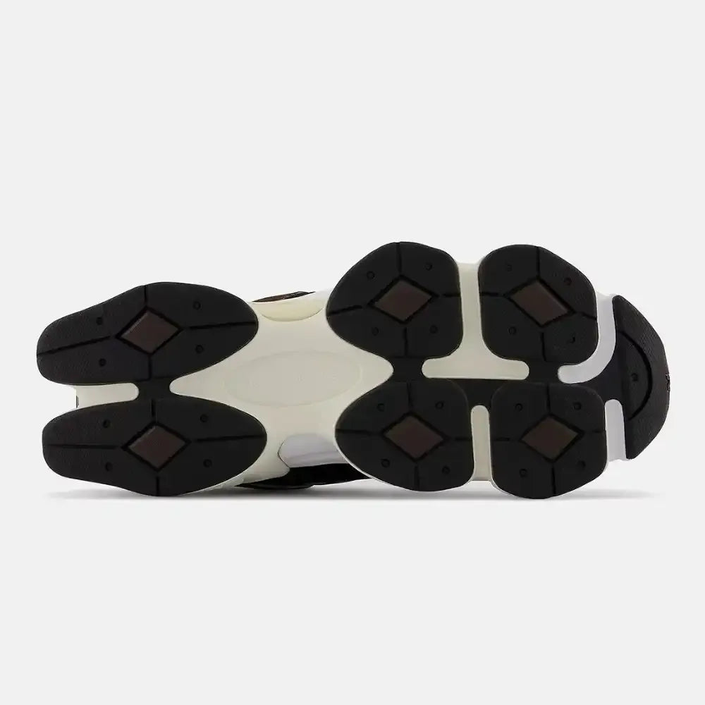 New Balance 9060 – Marrom/Preto