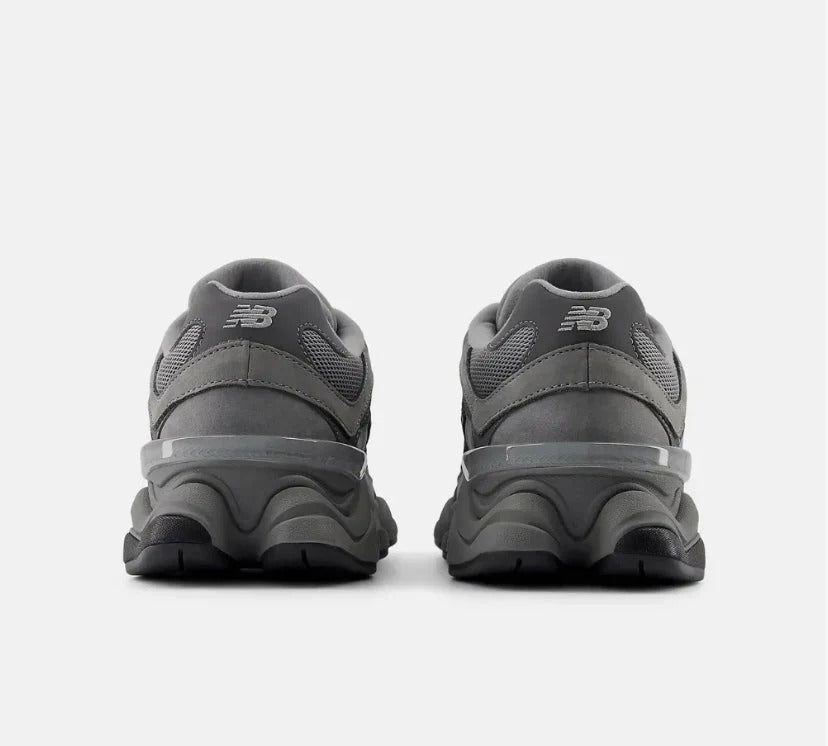 New Balance 9060 – Cinza