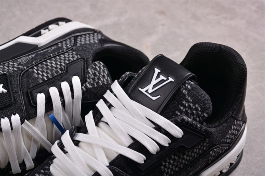 Louis Vuitton LV Trainer – Preto Damier 3D Denim