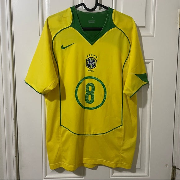 Camisa Retrô Brasil 2004/05 Home - Kaká #8 (Pronta Entrega)