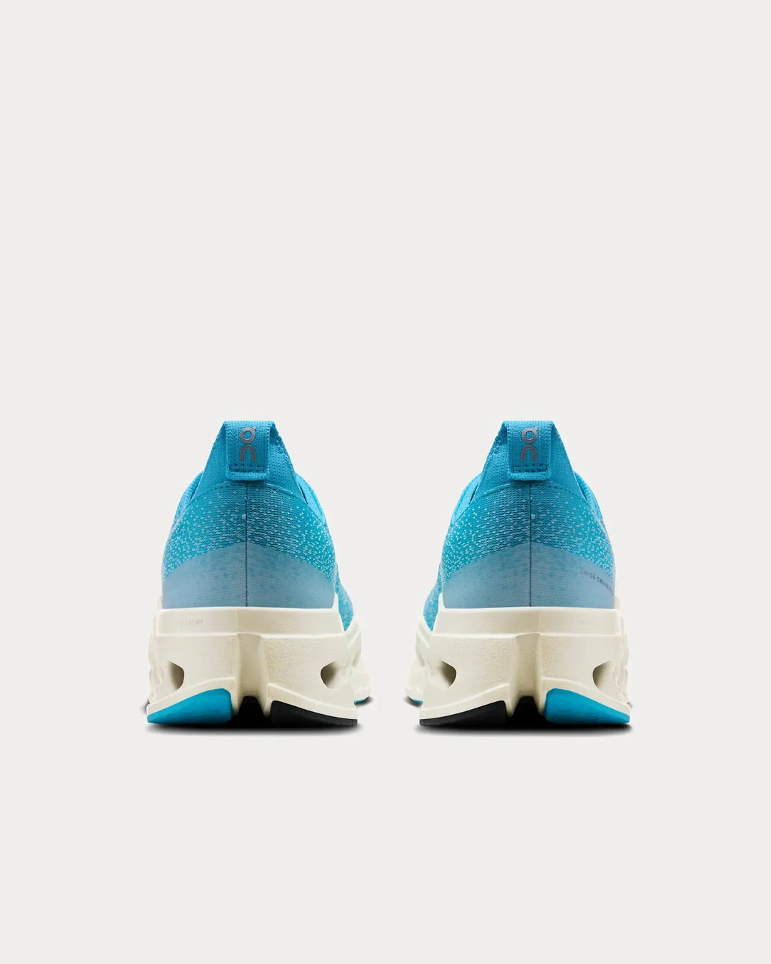 On Running Cloudsurfer Max – Horizonte/Marfim