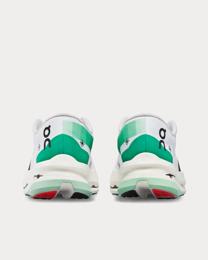 On Running Cloudboom Echo 3 – Branco Natural/Menta