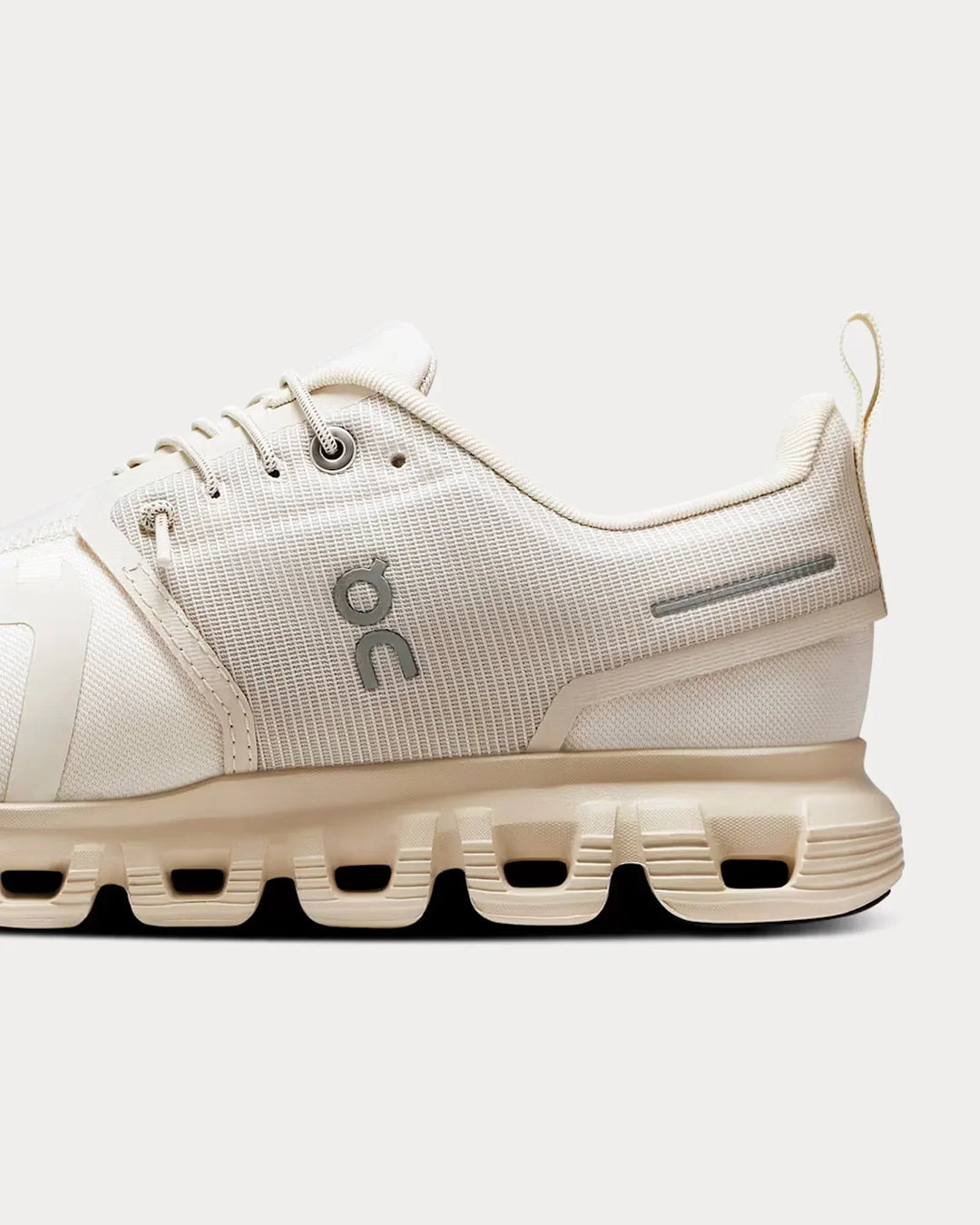 On Running Cloud 6 WP – Creme/Pérola