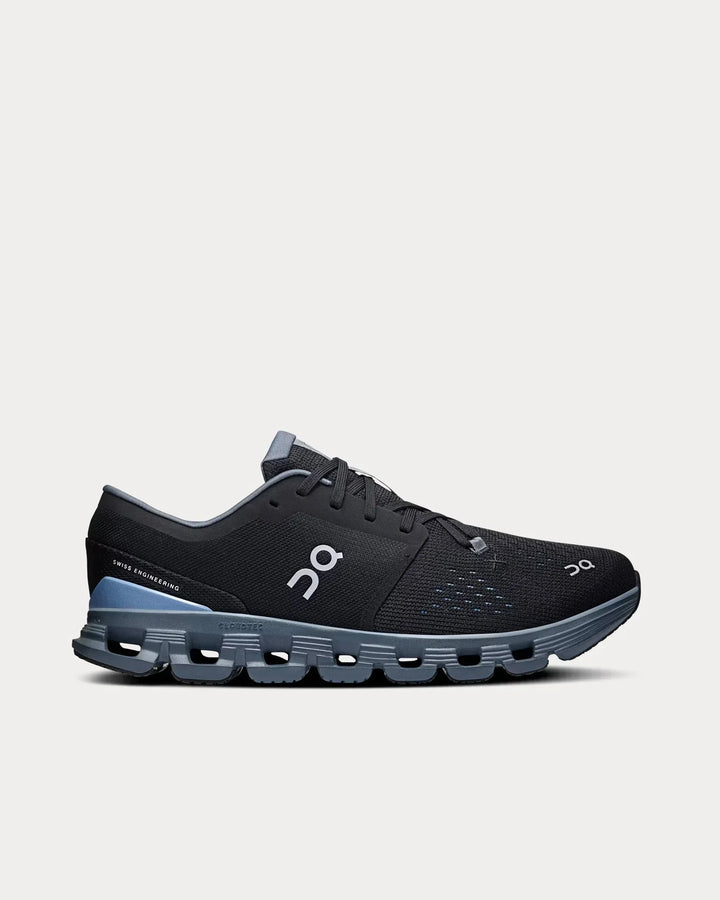 On Running Cloud X 4 – Preto/Cambraia