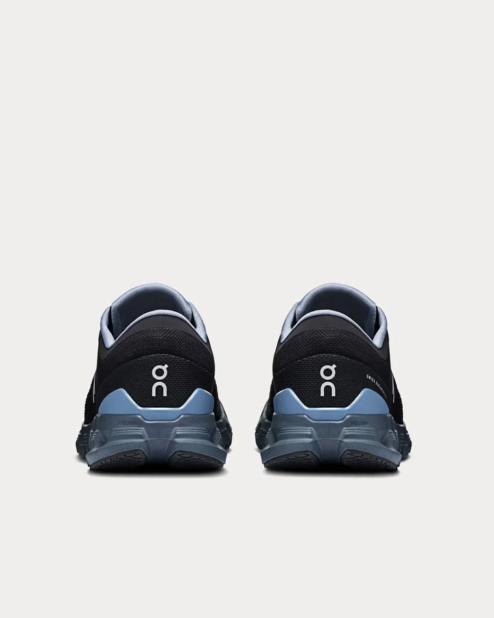 On Running Cloud X 4 – Preto/Cambraia