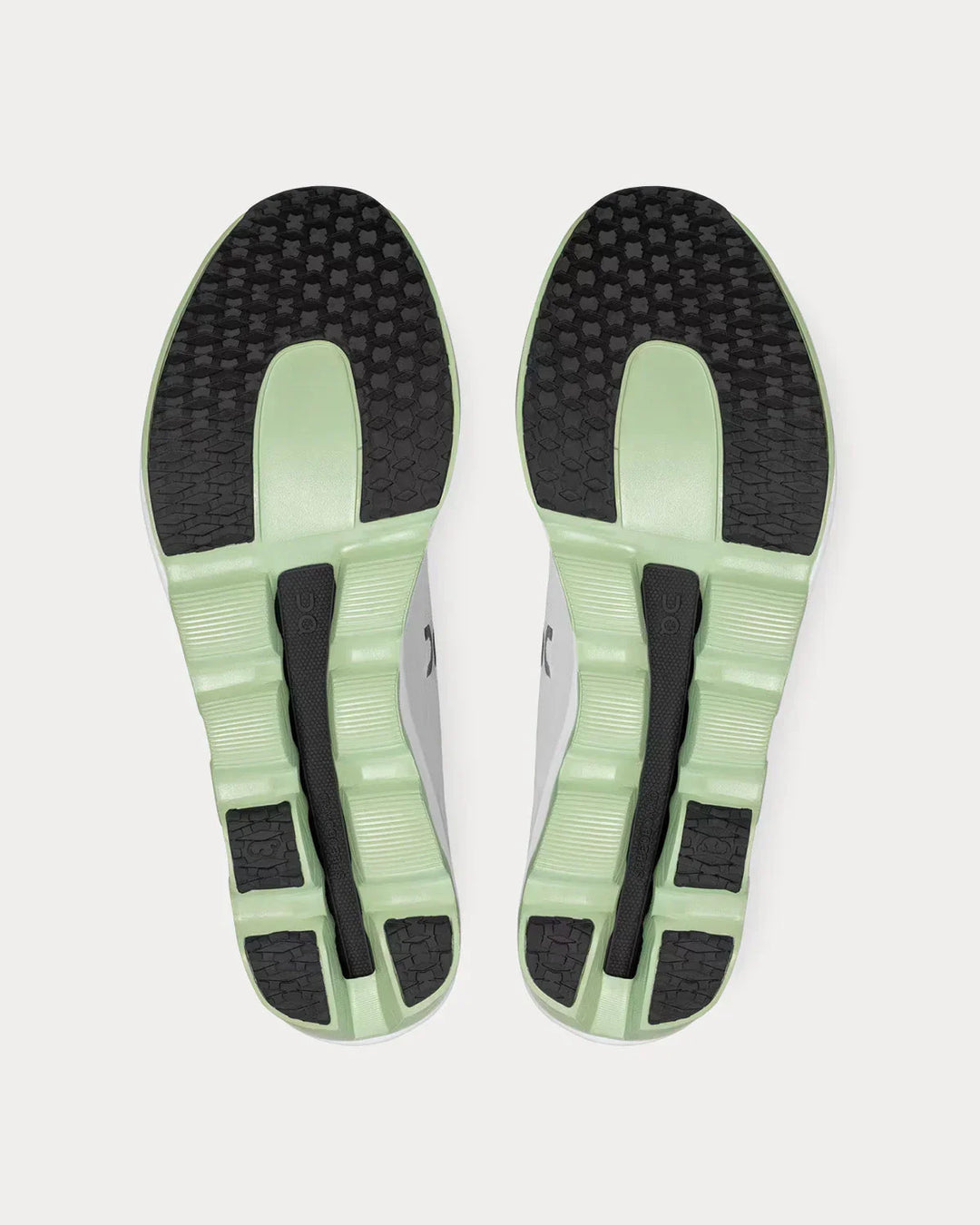 On Running Cloudboom Echo - Branco/Verde/Preto