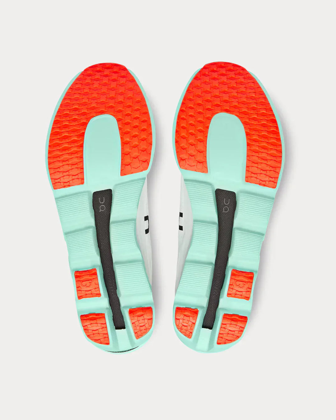 On Running Cloudboom Echo – Branco/Menta