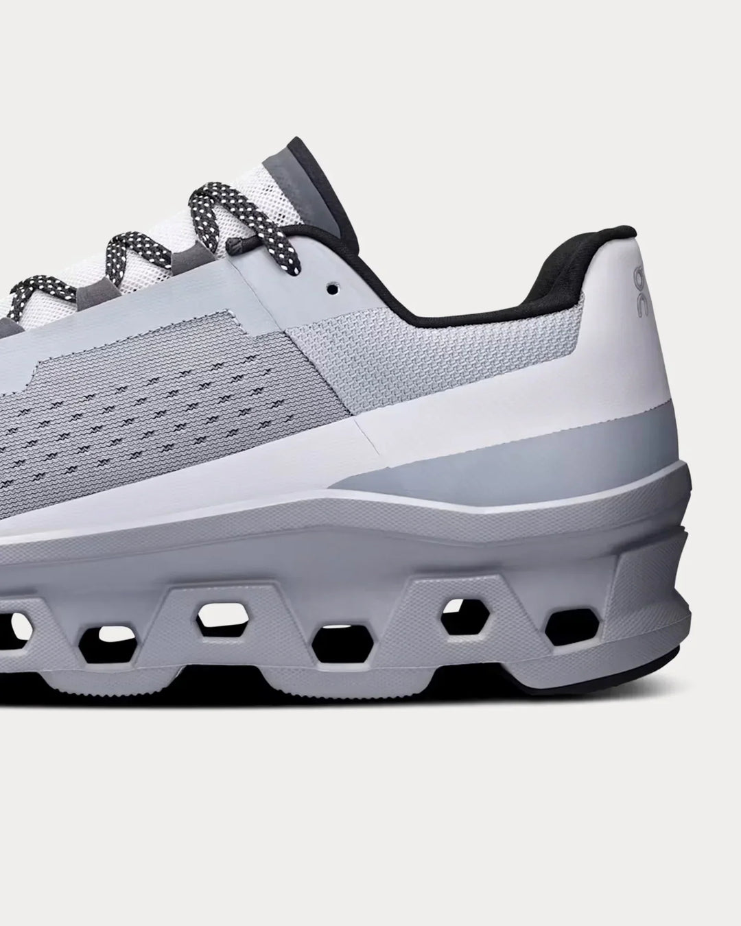 On Running Cloudmonster – Prata