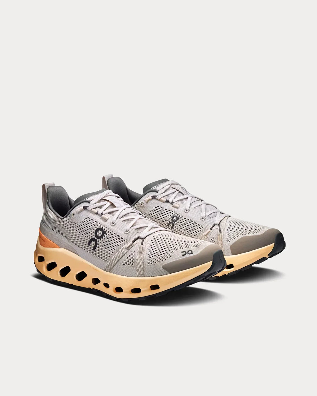 On Running Cloudsurfer Trail - Prata/Blonde