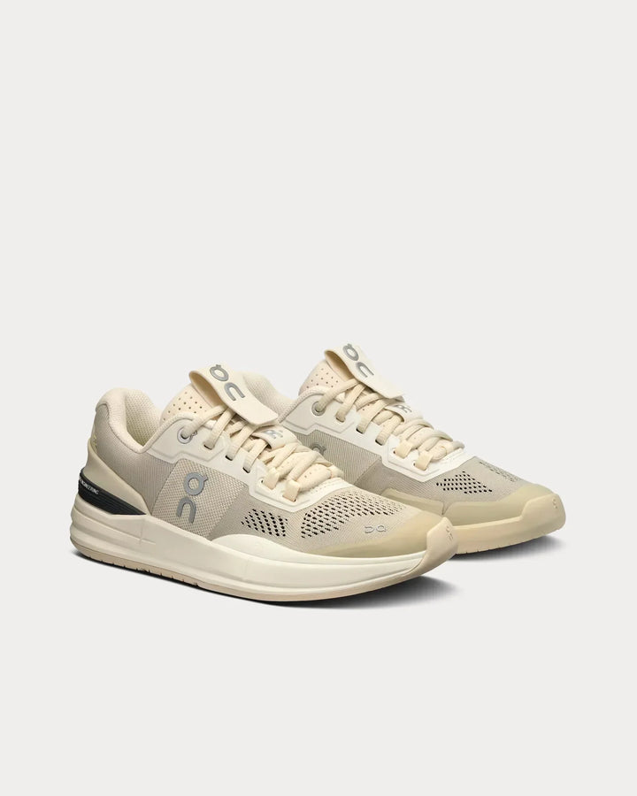 On Running The Roger Pro – Areia/Marfim