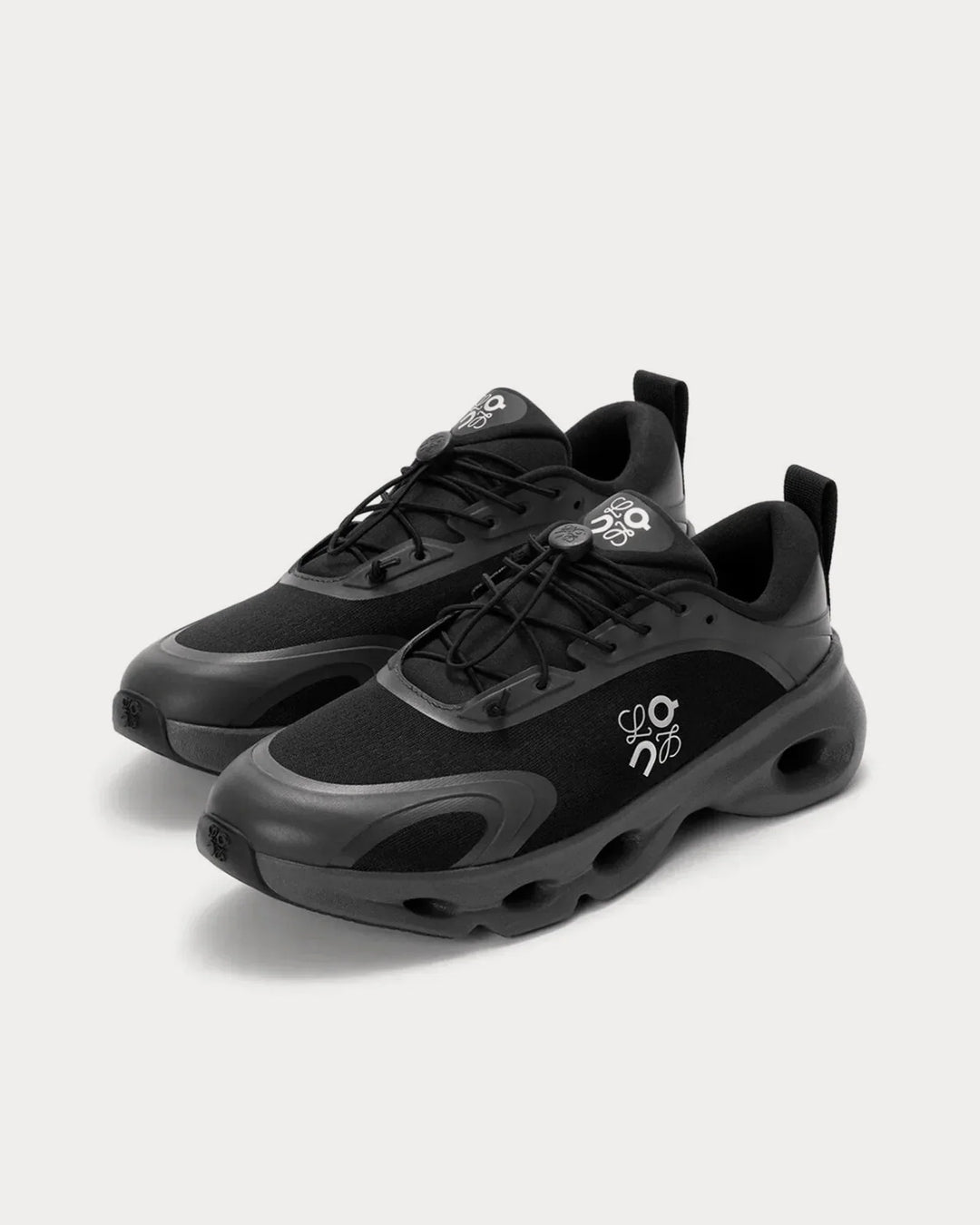 On Running Cloudsolo LOEWE - Preto