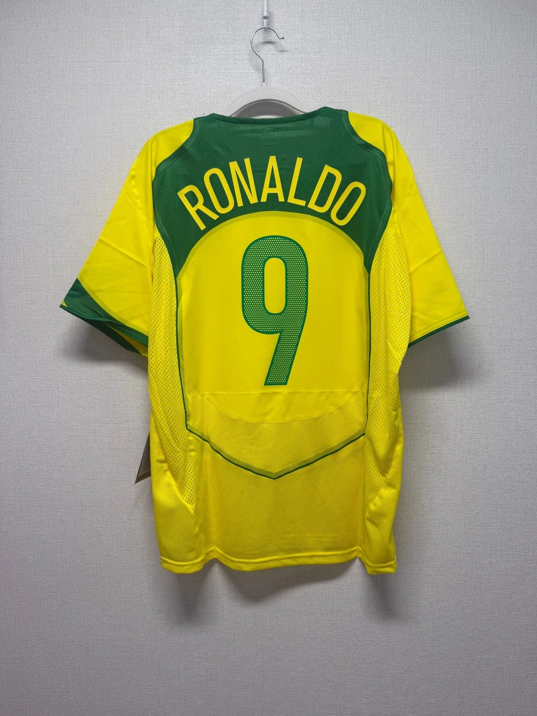 Camisa Retrô Brasil 2004/05 Home - Ronaldo #9 (Pronta Entrega)