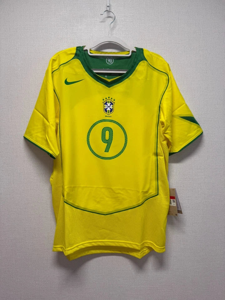 Camisa Retrô Brasil 2004/05 Home - Ronaldo #9 (Pronta Entrega)